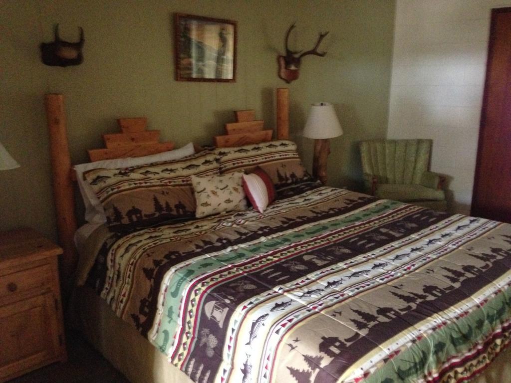 Holiday Motel Canon City Room photo