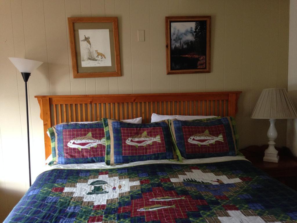 Holiday Motel Canon City Room photo