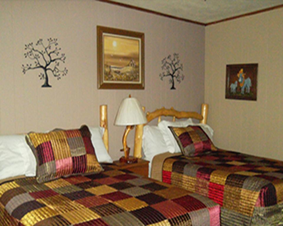 Holiday Motel Canon City Room photo